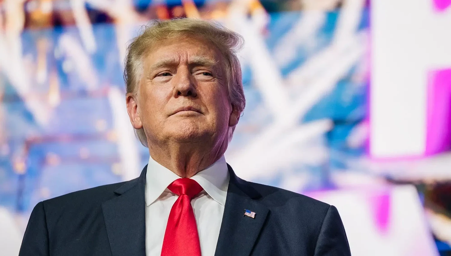 ترامـب يفـوز في انتخـابات 2024 الأكثـر تكـلفة في التـاريخ... والدولار يرتـفـع بقـوة