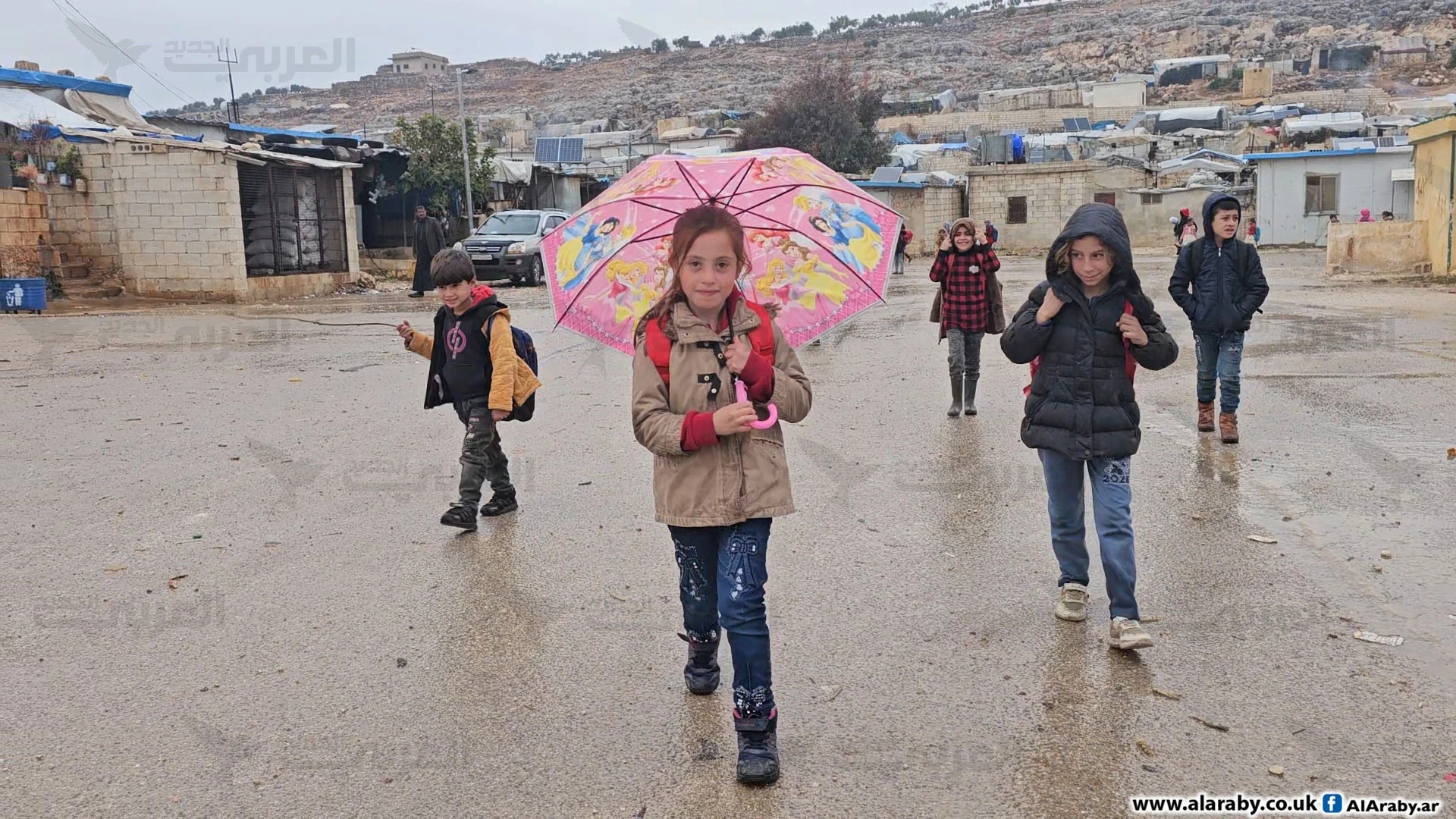 شتاء قاسٍ جديد يهدد آلاف النازحين في المخيمات السورية