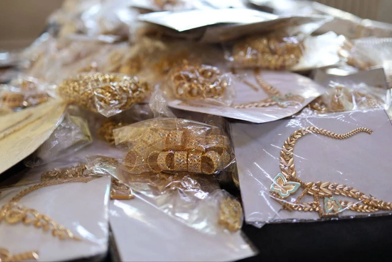الأمن الداخلي يضبط 16.800 كغ من الذهب المسروق في درعا ويلاحق المتورطين