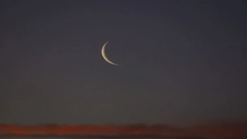 فلكي يحدد عدة رمضان ويوم العيد