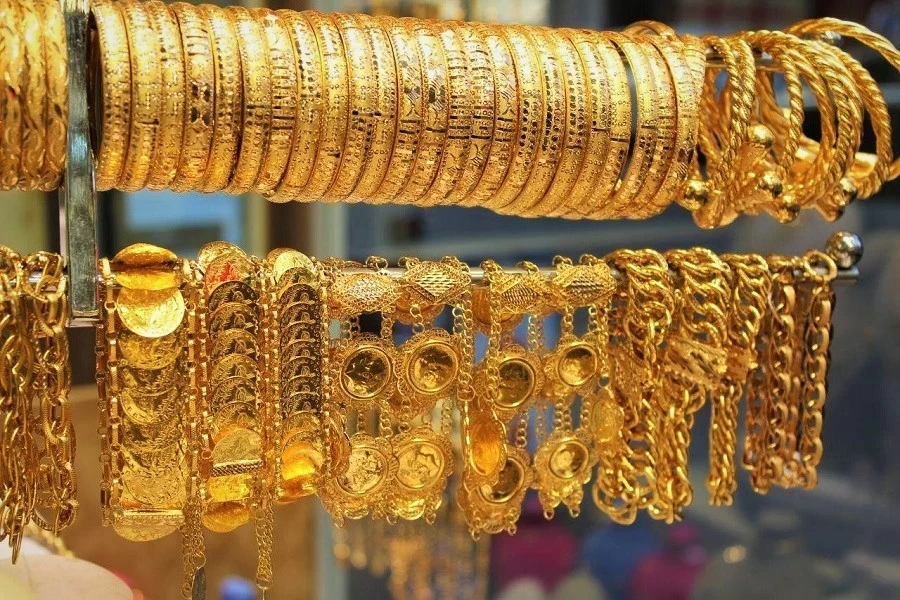 أسعار الذهب والليرات الذهبية والأونصة في سوريا