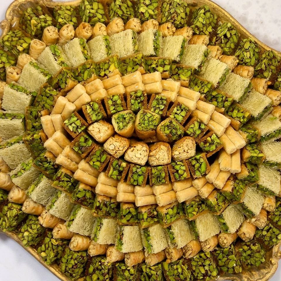 أسعار بعض أصناف الحلويات والبوظة في سوريا