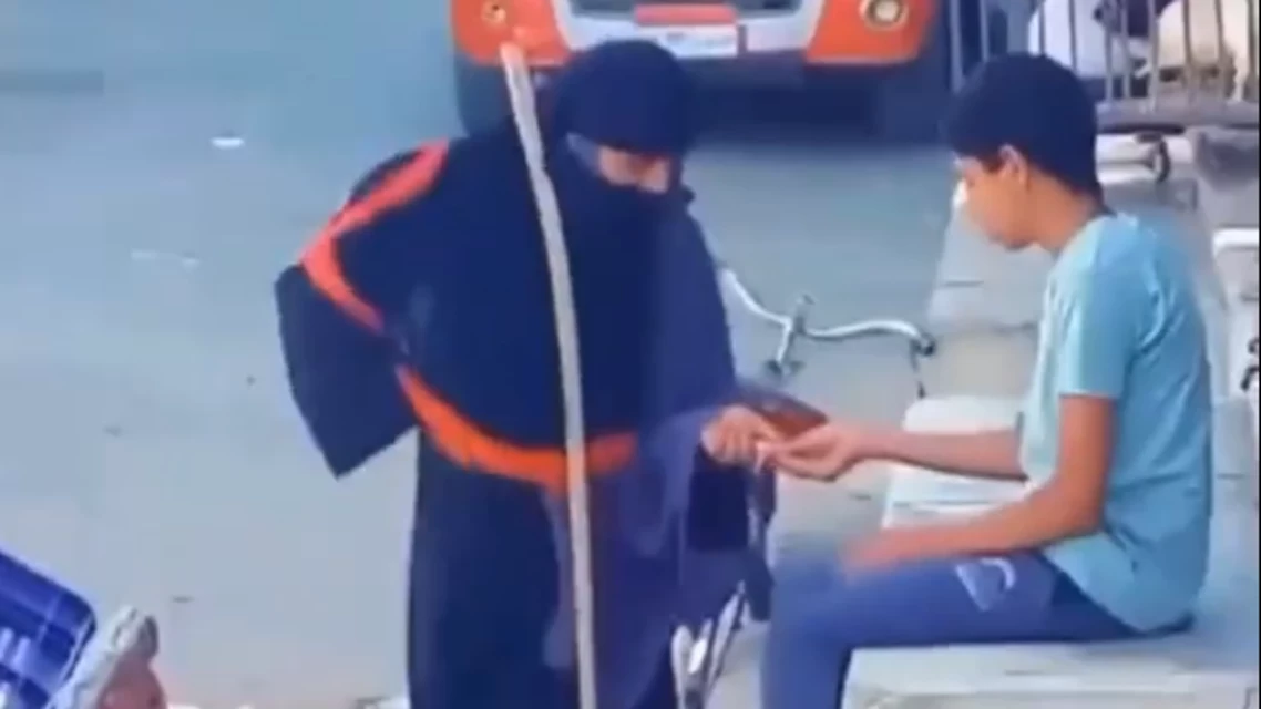 تنكرت وخدرت طفلاً.. سر فيديو شكة الدبوس الذي أرعب مصر