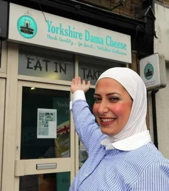 لاجئة سورية تبدع... من الصيدلة إلى صناعة الجبن