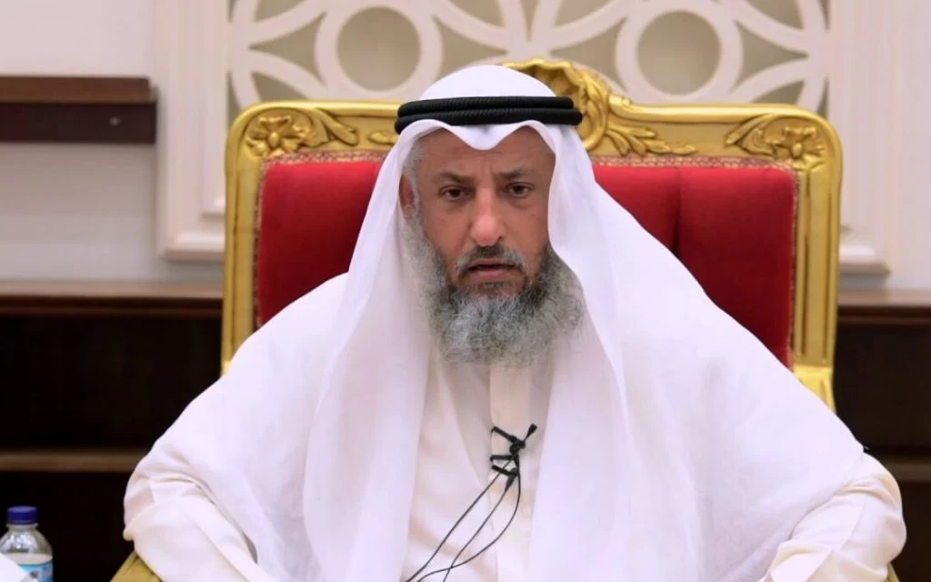 داعية يثـ.ـير الجدل بفتوى الاختلاط على واتساب "حرام"