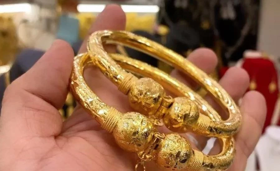 شاب يسرق منزل أحد أقاربه ليصرفهم على صديقته