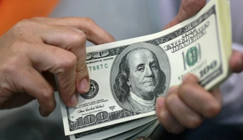 رسمياً دولتان تودعان الدولار