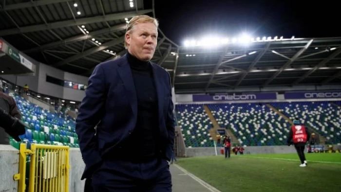 من هو رونالد كومان مدرب برشلونة الجديد؟