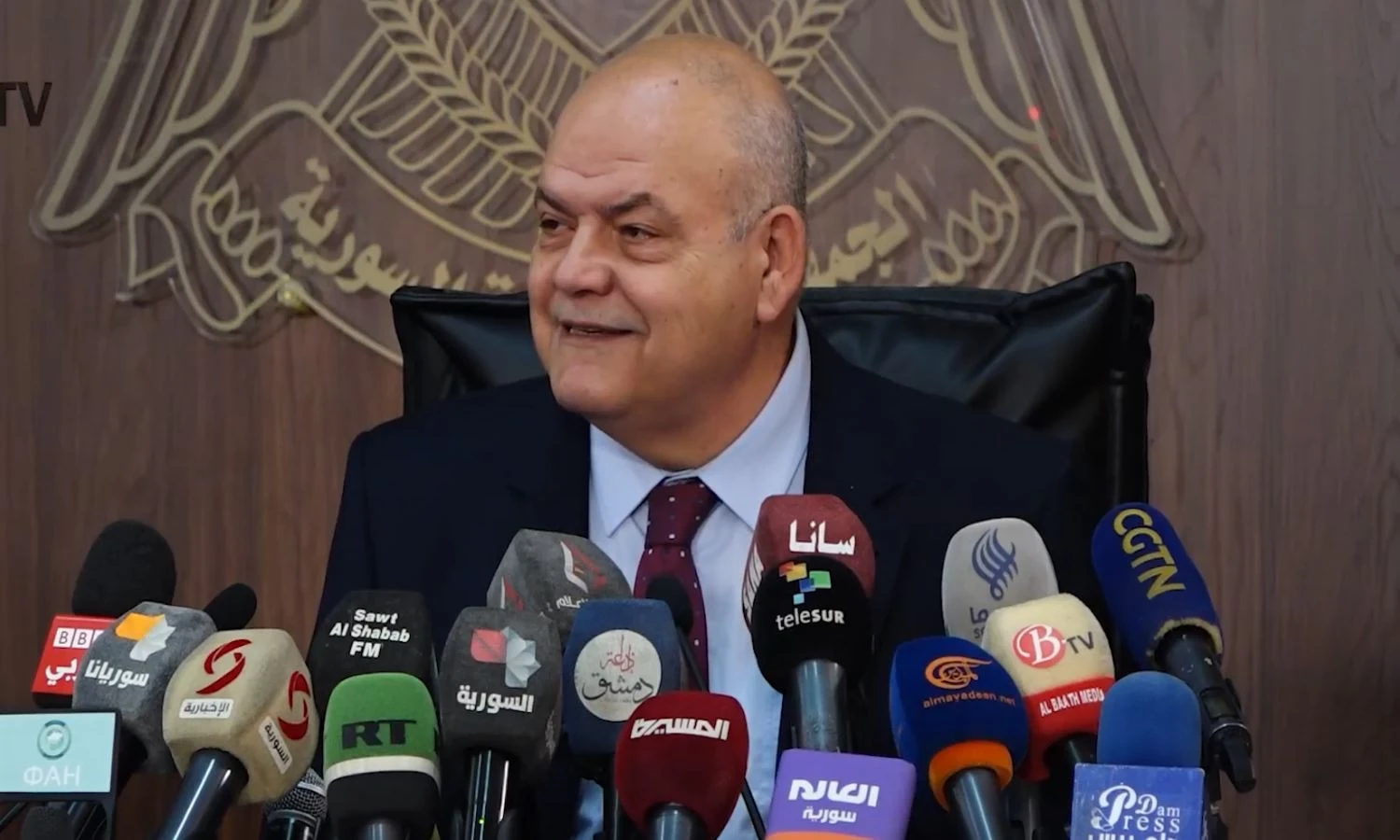 وزير التموين كلما اجتمع مع التجـار ترتـ.ـفع الأسعار فما السبب