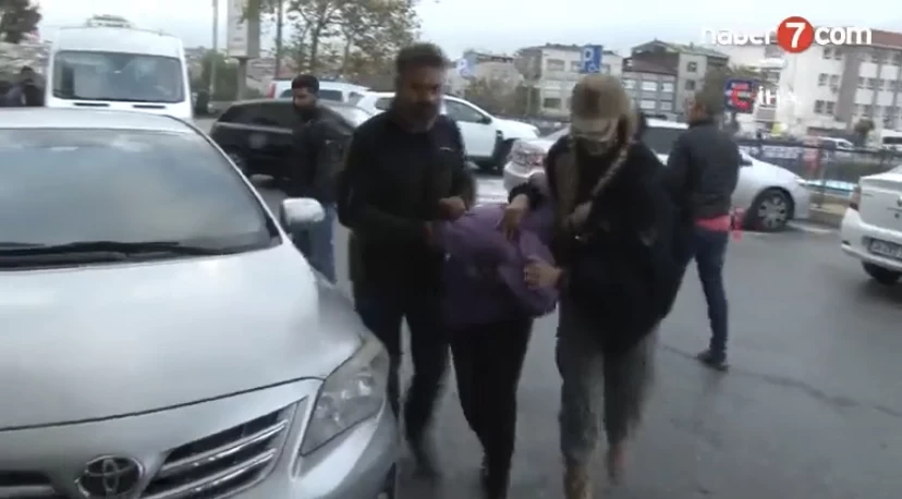 بالفيديو والصور.. اللحظات الاولى لإلقاء القبض على منفذة تفجير تقسيم في إسطنبول