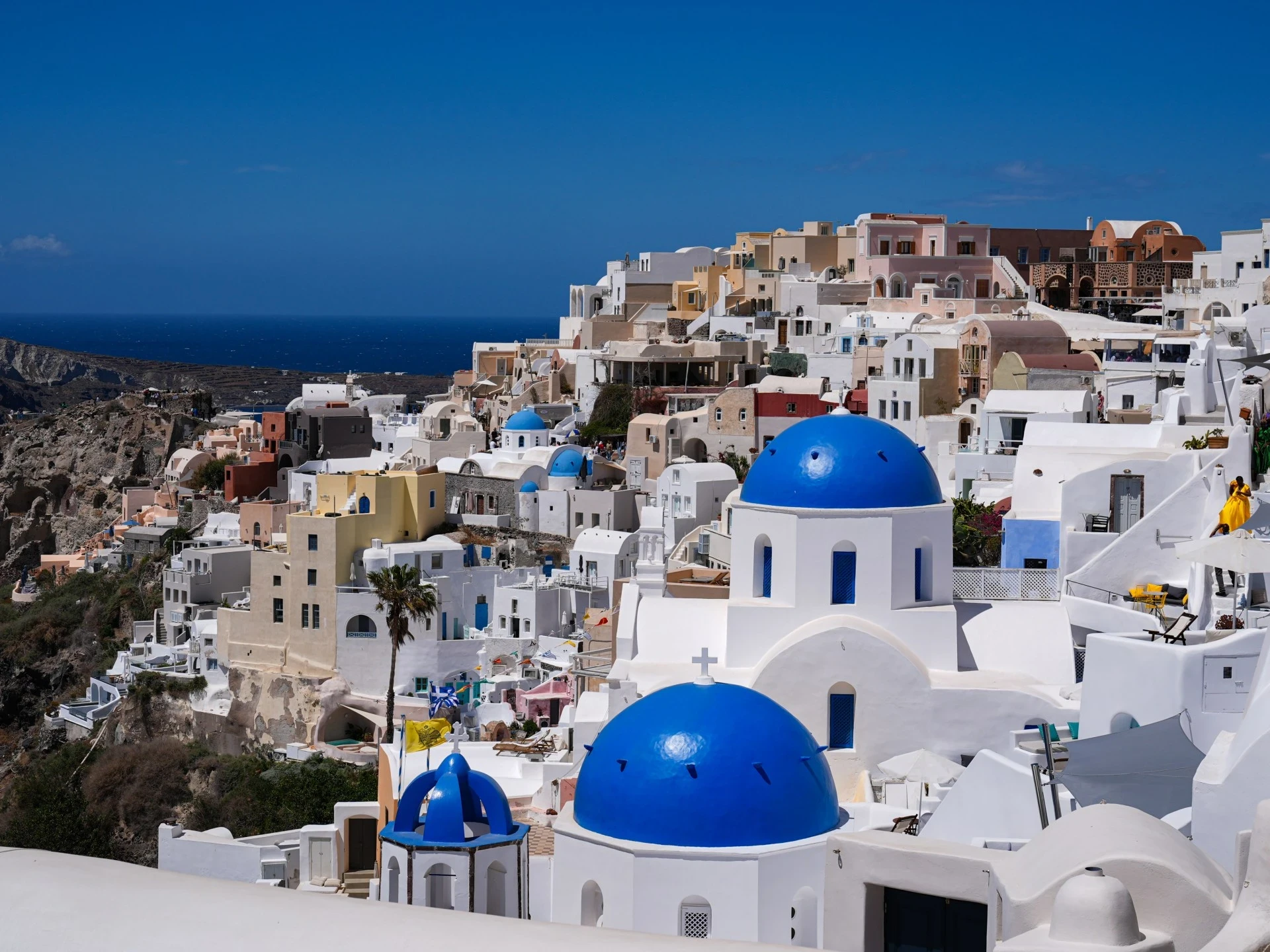 اليونان تجـمع 1.7 مـليار دولار لتـحويل جـزرها إلى وجـهات صـديقة للبـيئة