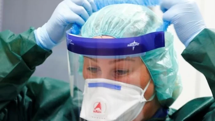 أمريكا تسابق الوقت لتطوير 14 نوعا من اللقاحات ضد كورونا