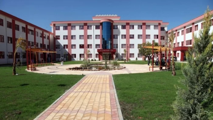 جامعة عنتاب تُعلن افتتاح باب التسجيل للأقسام العربية في الباب واعزاز وعفرين