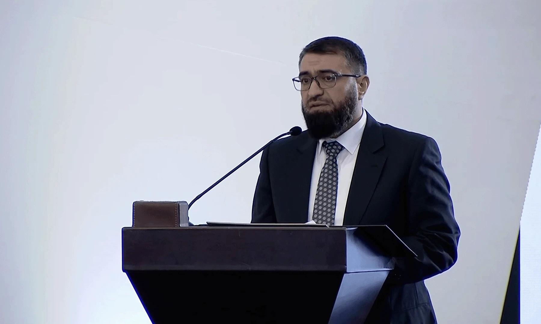 وزير العدل السوري: خطة لإغلاق ملف المعتقلين في لبنان بتعاون مشترك