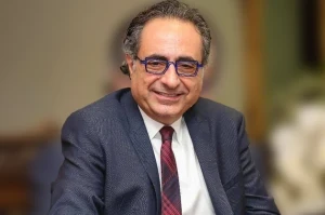 مستشار اقتصادي يدعو لإعادة هيكلة شاملة للقطاع العام وتعزيز دور القطاع الخاص في سوريا