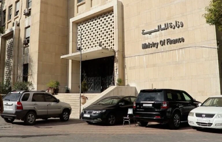 مرسوم جديد بإعفاءات وجدولة ديون المتعثرين في سوريا