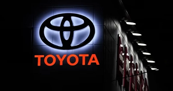 سهم "تويوتا للصناعات" يتراجع 13% بعد إعلان صفقة الخصخصة وسط انتقادات تنظيمية