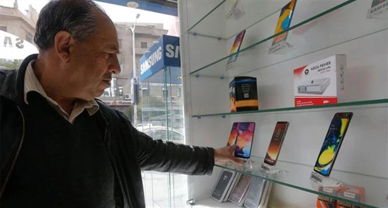إلغاء جمركة الموبايلات في سوريا حتى حزيران 2025 وتفعيل الأجهزة المتوقفة خلال ساعات