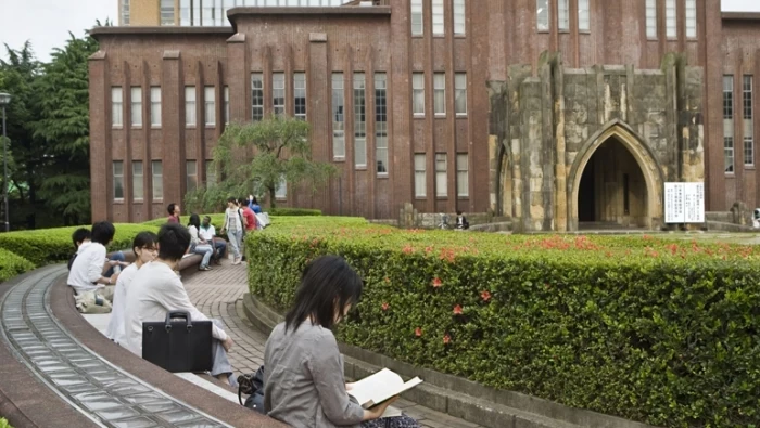 منحة دراسية يابانية للاجئين السوريين في لبنان والأردن