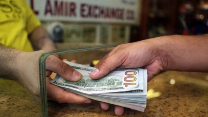 الإجراءات التي أقرها الفريق الحكومي في سوريا لضبط سعر الصرف والحوالات المالية