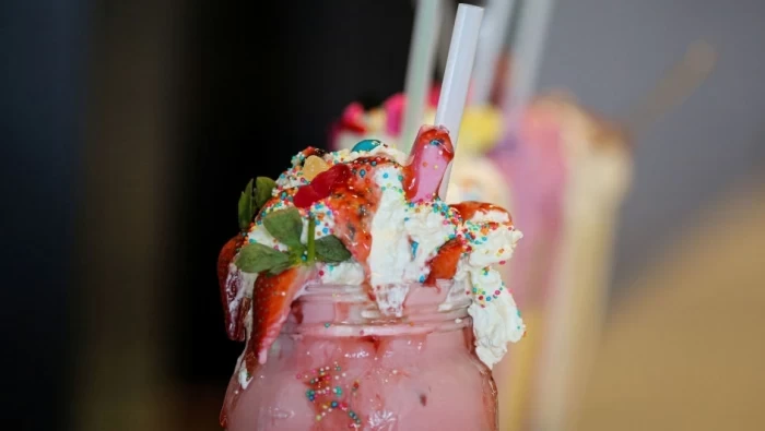 بفضل "ميلك شيك"...مطعم في جنوب أفريقيا ينضم لموسوعة غينيس...صور