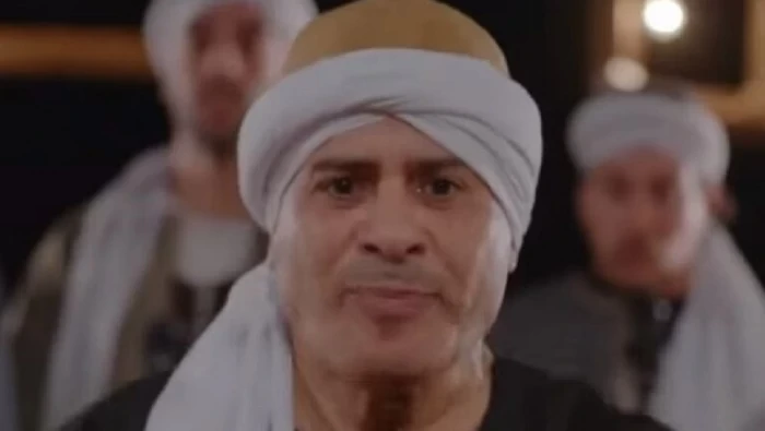 إعلامي مصري يغني للكورونا "فيديو"