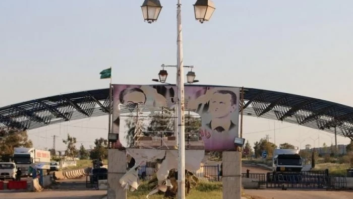 شاحنات وسيارات عالقة.. إغلاق منفذ جابر الحدودي بين الأردن وسوريا