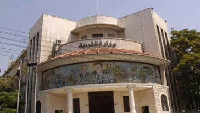 التربية تبدأ بتدريب 160 طبيباً على البروتوكول الصحي للعودة إلى المدارس