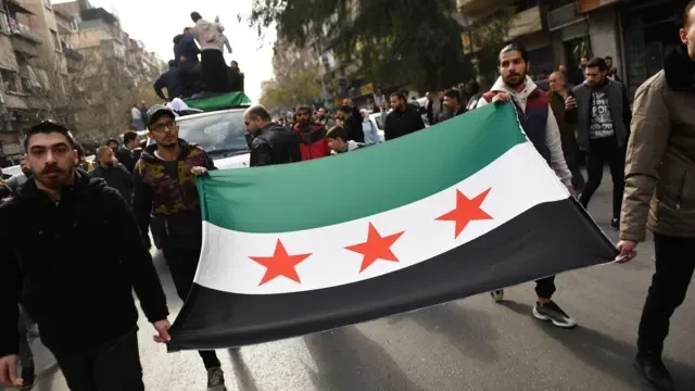 تحديثات جديدة على تأشيرات الدخول إلى سوريا: تفاصيل الرسوم والإعفاءات