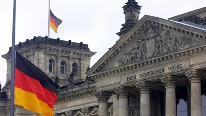 ألمانيا تسمح للاجئين بلمّ شمل عائلاتهم