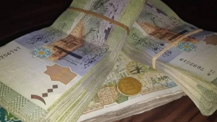 الليرة السورية تُسجل إنخفاض جديد أمام الدولار والذهب