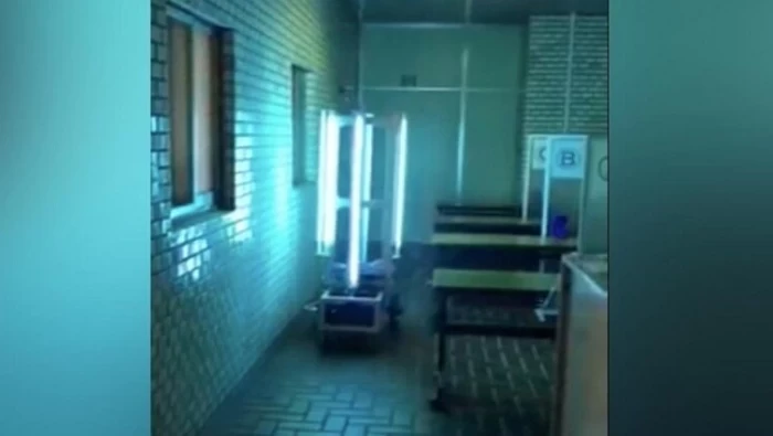 علماء البحرين يبتكرون روبوتا لمكافحة فيروس كورونا (فيديو)