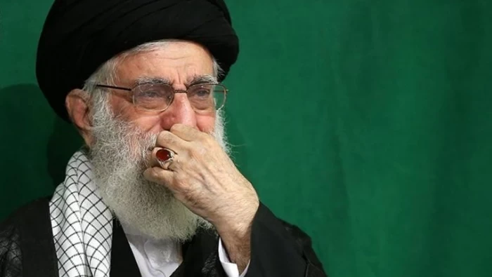 "كورونا" يصل إلى عائلة خامنئي ويتسبب بوفاة أحد أفرادها