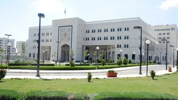 الحكومة السورية تخصص 100 مليار ليرة لإجراءات التصدي لكورونا