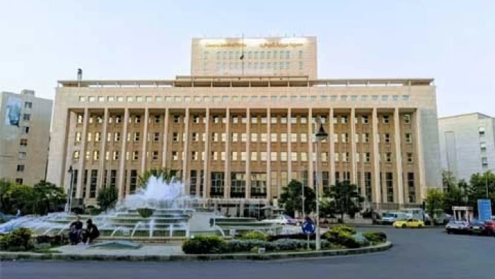 المركزي يستبعد المواد الغذائية من قائمة تمويل المستوردات