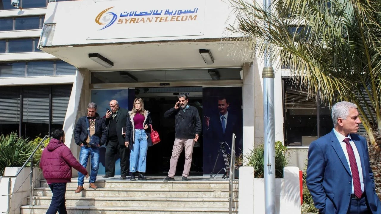 أهميـة التراخـيص في تعـزيـز تنظـيم خدمات الاتصالات والبريد في سوريا في ظـل التحـديات الاقتصـادية الراهـنة