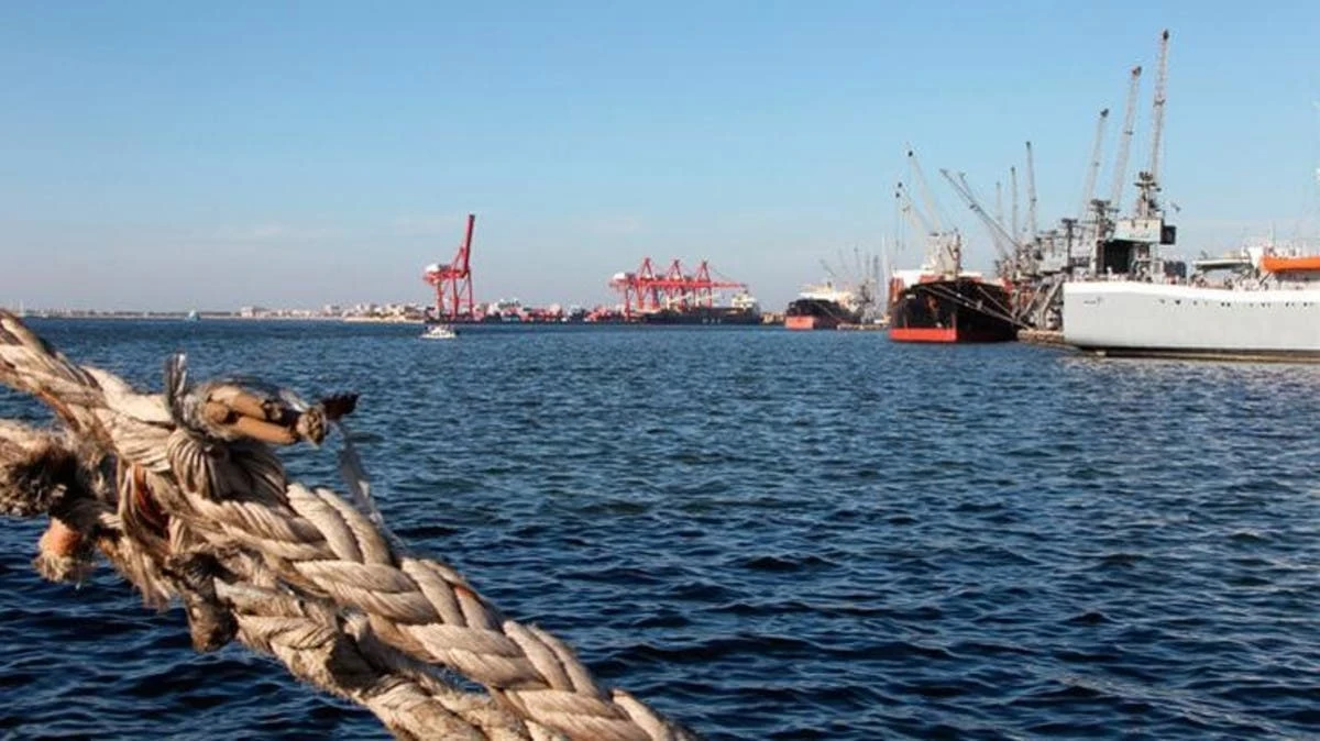 إغلاق عدة موانئ في اللاذقية