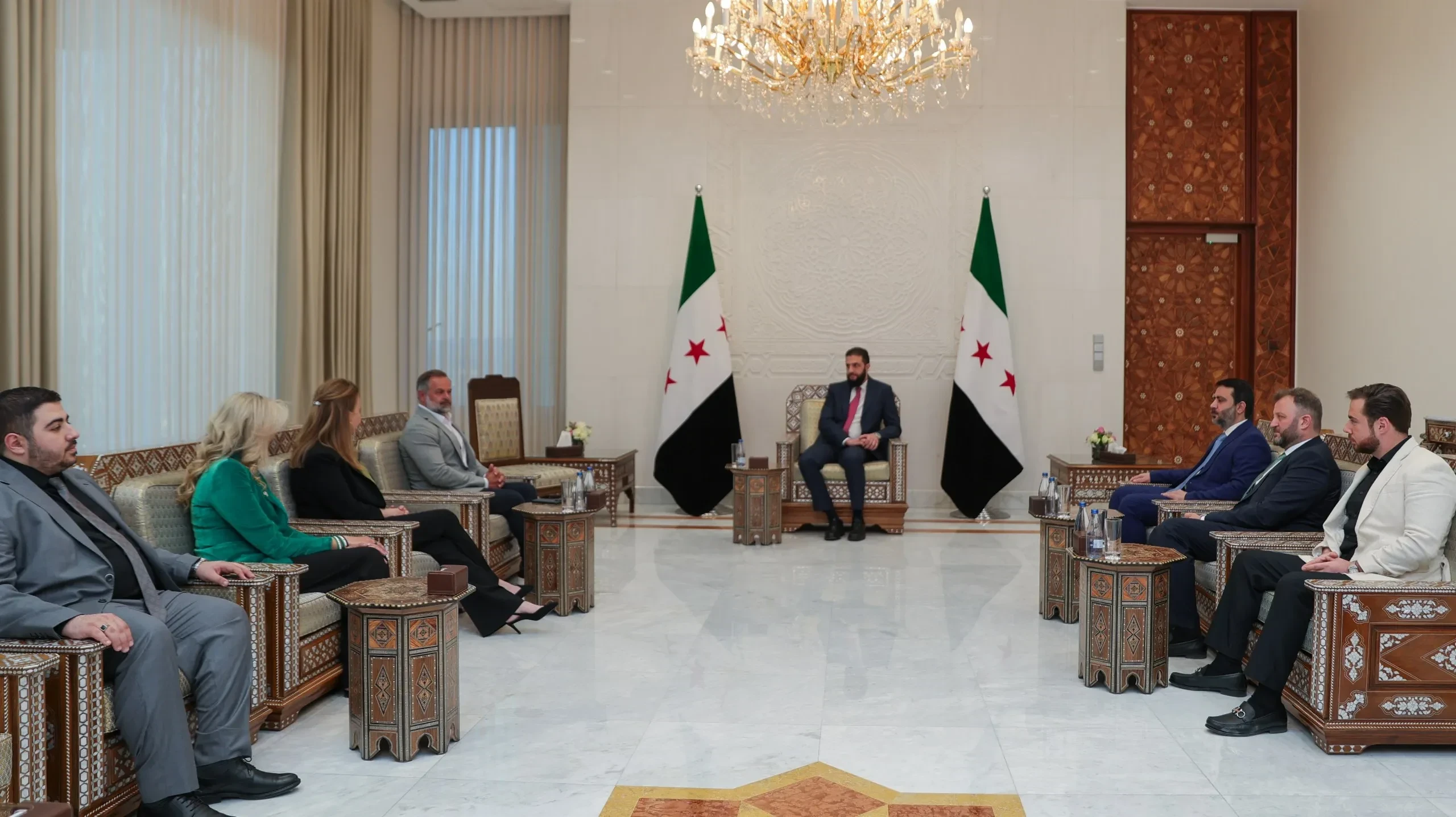 الخارجية الأمريكية: لقاء بين مسؤولين من إدارة ترامب وممثلين عن الحكومة السورية لبحث إجراءات بناء الثقة