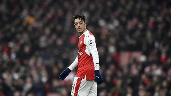 لاعب كرة القدم الألماني «مسعود أوزيل» يعلن اعتزاله اللعب الدولي