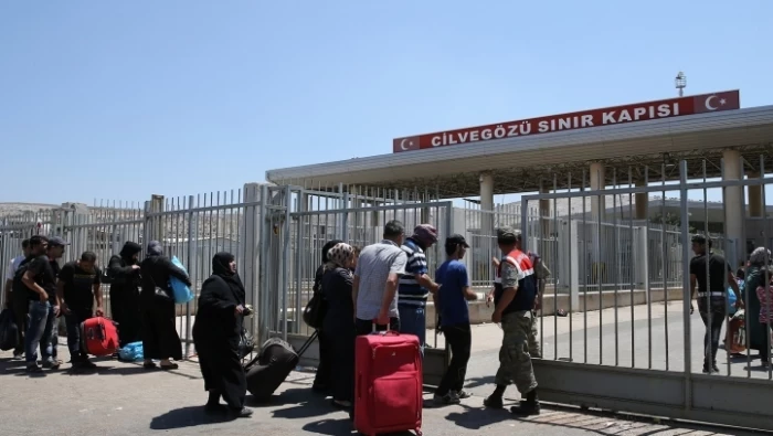 تفاصيل زيارة العيد من معبر باب الهوى الحدودي