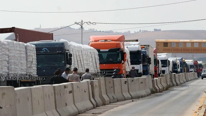 تراجع كبير في تصدير المنتجات الزراعية السورية إلى دول الخليج بسبب مشاكل عند المعبر الحدودي