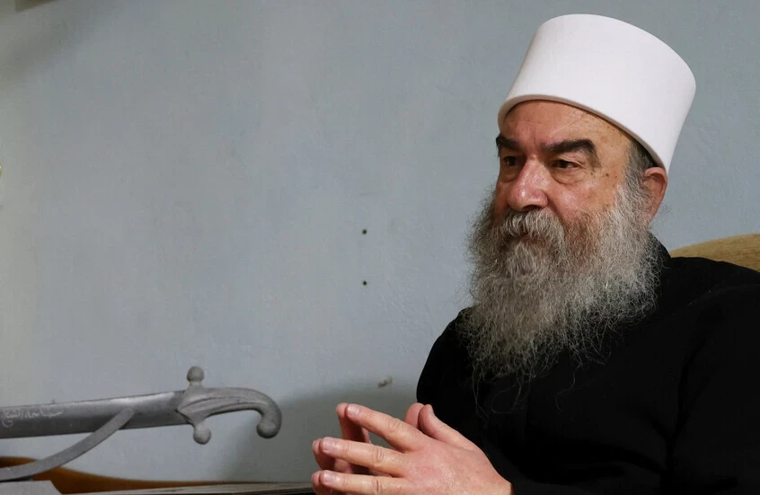 الشيخ حكمت الهجري يدعو للتهدئة بعد أحداث جرمانا ويدين العنف والانقسام