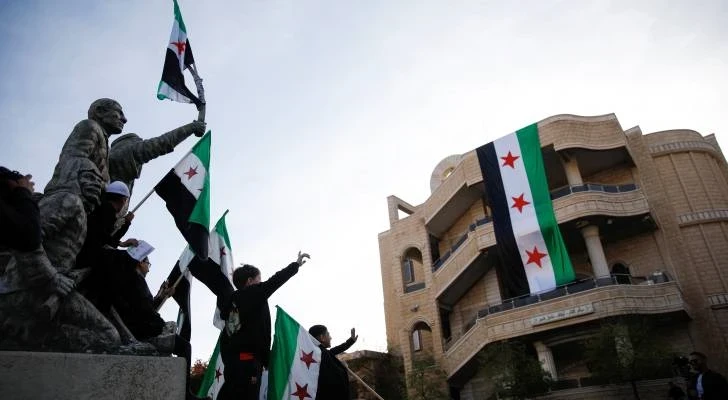 باسل كويفي: التحديات الاقتصادية التي تواجه سوريا وسبل استعادة التعاون مع المؤسسات المالية الدولية