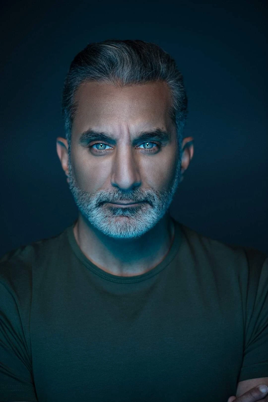 باسم يوسف يـرد على الانتـقـادات بشأن مشاركته في "Arabs Got Talent