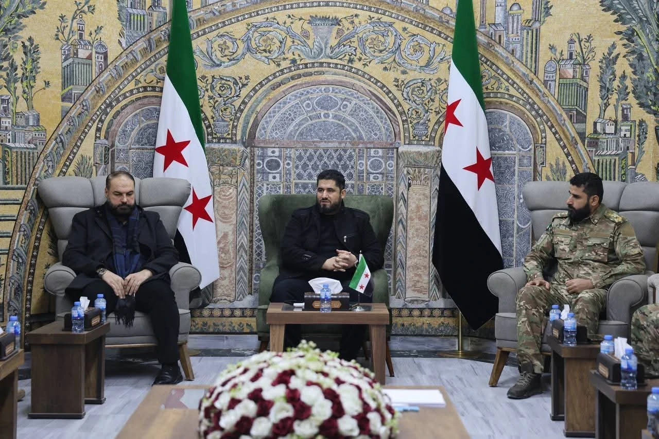 اجتماع أمني وعسكري في إدلب لرفع الجاهزية وتعزيز التنسيق