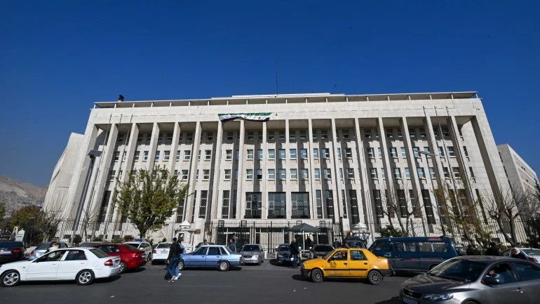 حاكم مصرف سوريا المركزي: إجراءات جديدة لجذب الاستثمارات وتسهيل حركة رؤوس الأموال