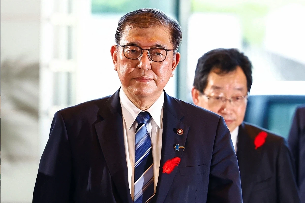 رئيس وزراء اليابان يواصل الضغط على ترمب لخفض الرسوم الجمركية رغم التحديات الاقتصادية