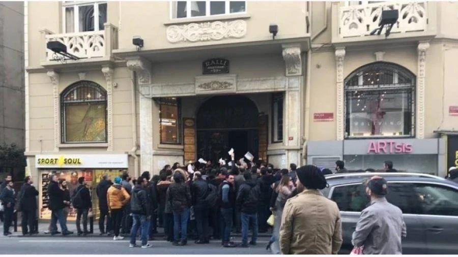 القنصلية السورية في إسطنبول تعلن تغيير نظام حجز المواعيد