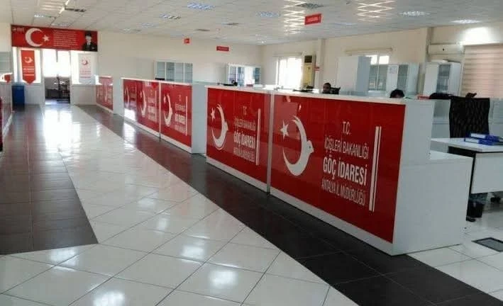 اجتماع في أضنة يضع تعليمات جديدة للسوريين قبيل عيد الأضحى ويعلن إغلاق المعابر مؤقتًا