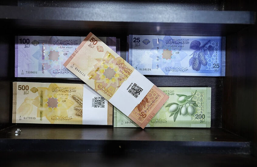 سوريا تعلن فائضًا ماليًا طفيفًا في موازنة 2025 لأول مرة منذ عقود